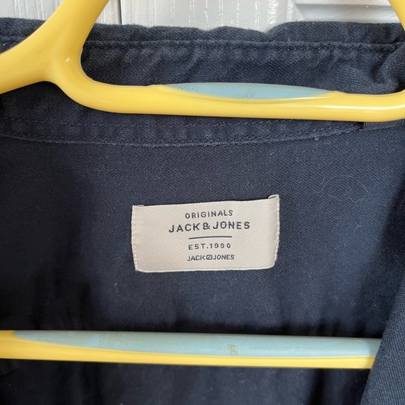 Jack & Jones long sleeve button up (snap buttons). Men Medium - Picture 2 of 2